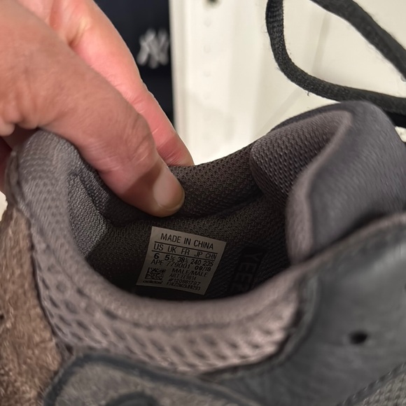 Yeezy Boost 700 “Wave Runner” - Picture 5 of 5
